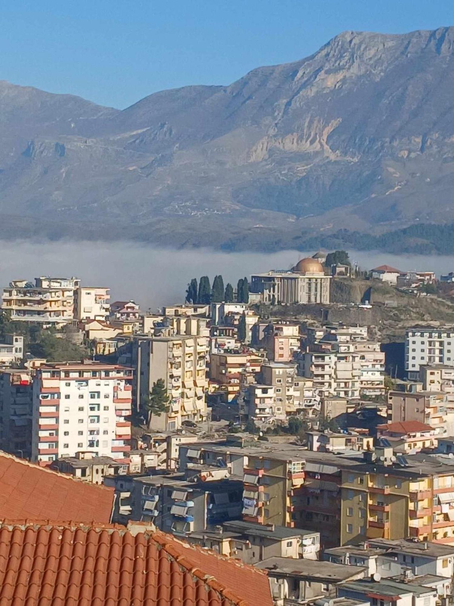 Eniguesthouse Gjirokastër Eksteriør bilde