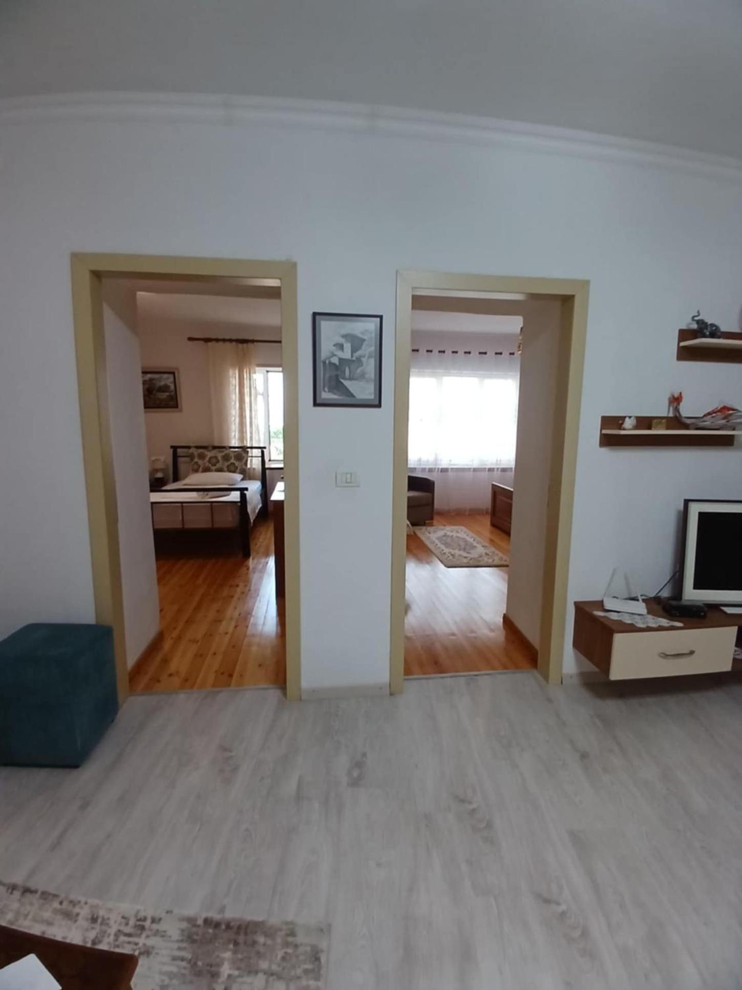 Eniguesthouse Gjirokastër Eksteriør bilde