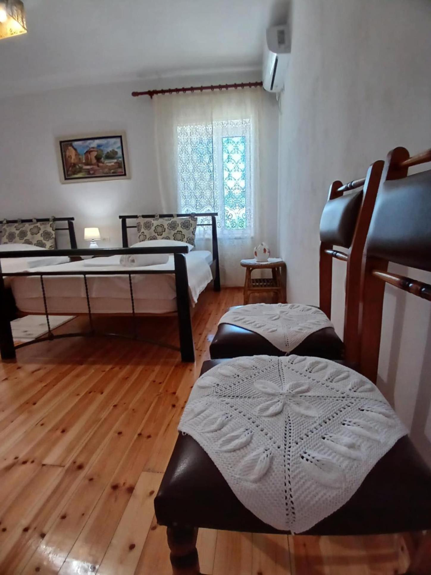 Eniguesthouse Gjirokastër Eksteriør bilde