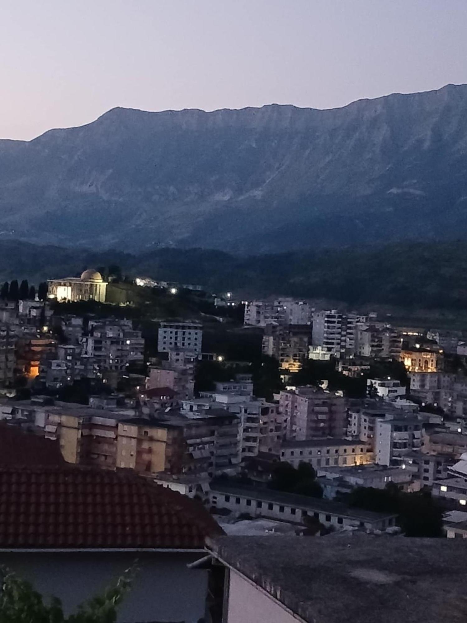 Eniguesthouse Gjirokastër Eksteriør bilde